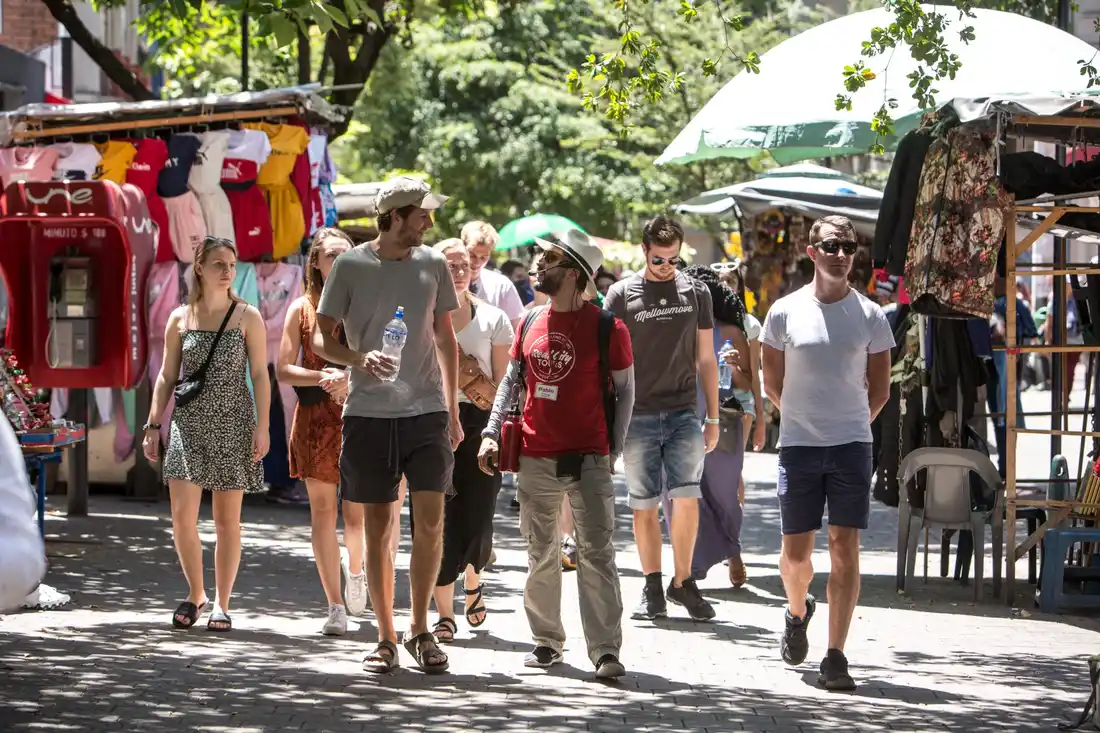 plaza-botero-medellin-walking-tour